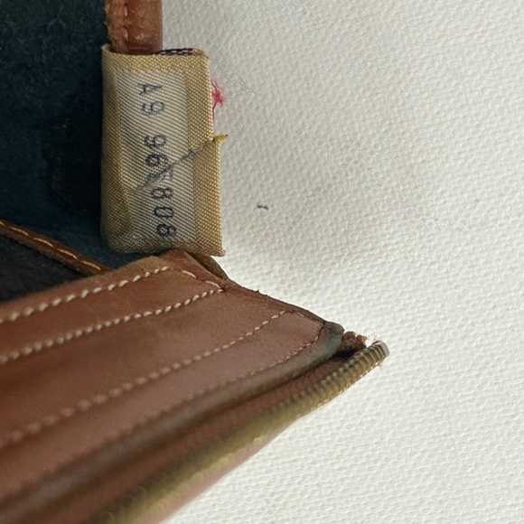 Vintage Dooney & Bourke All Weather Leather Crossbody/Satchel in Dk Blue/Tan - Picture 14 of 16